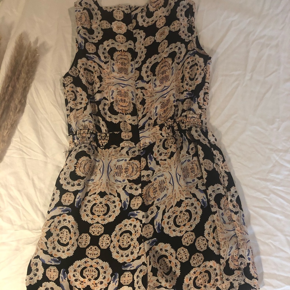 Short romper - Picture 3 of 5